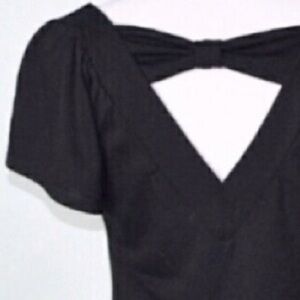 BLU HEAVEN Top Cutout Back Short Flutter Sleeve Black Knit Size Medium